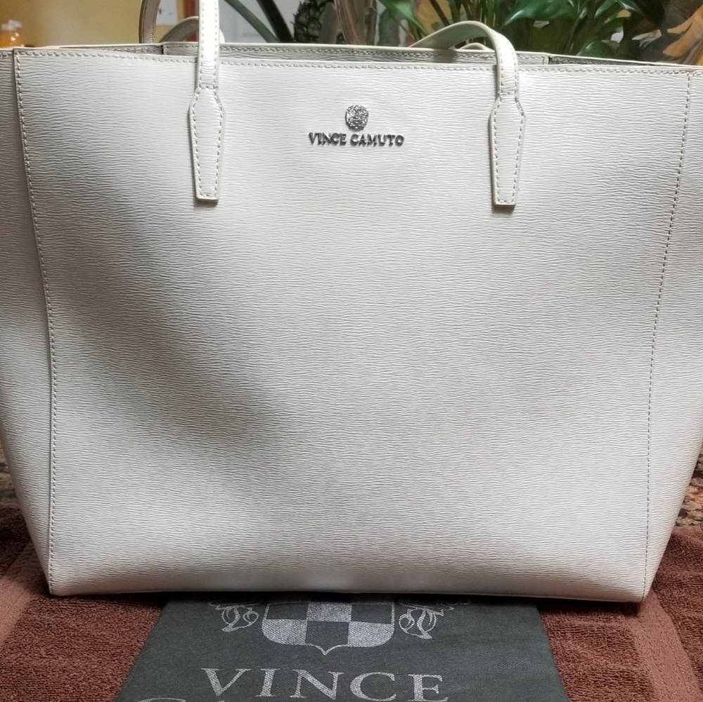 Vince Camuto tote bag.